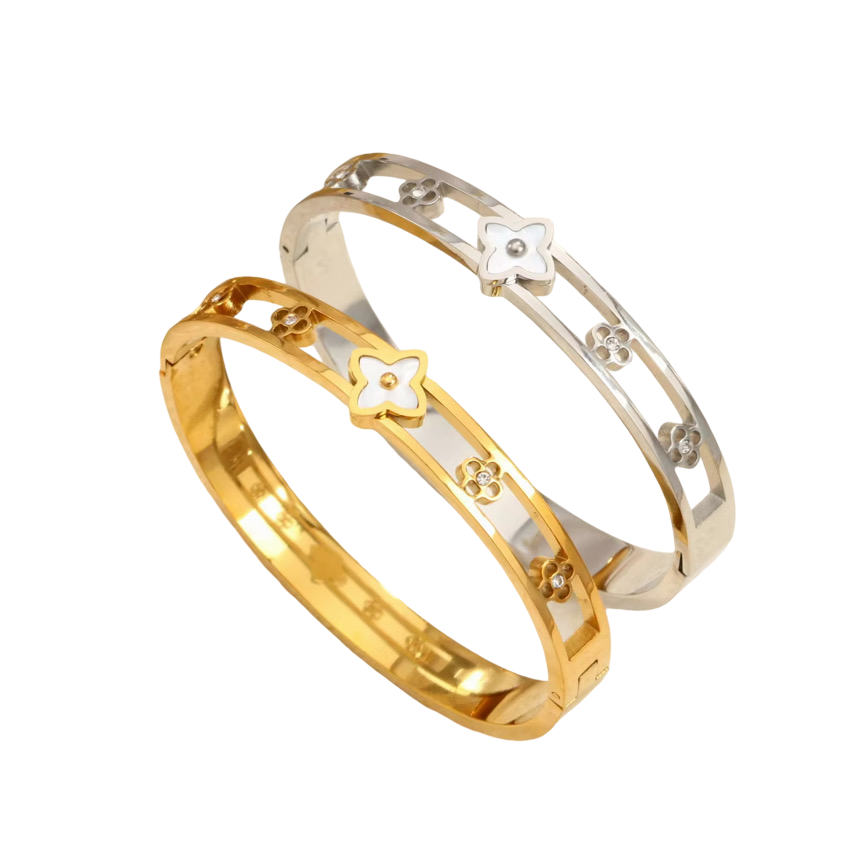 Clover Cut-Out Bangle – Elegant Clover Bracelet with Shell & Crystal Detail
