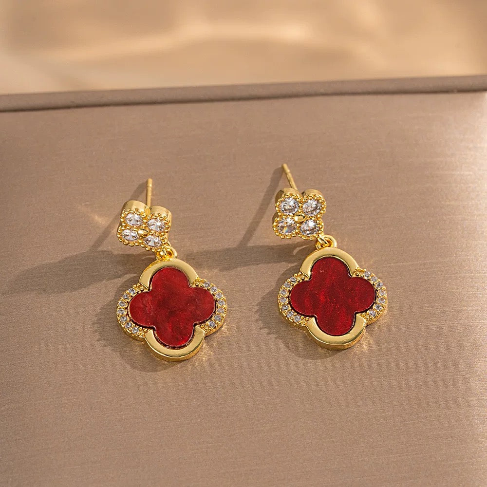 18K Gold Plated Stainless Steel Four Leaf Clover Pendant Necklace and Earrings Set
