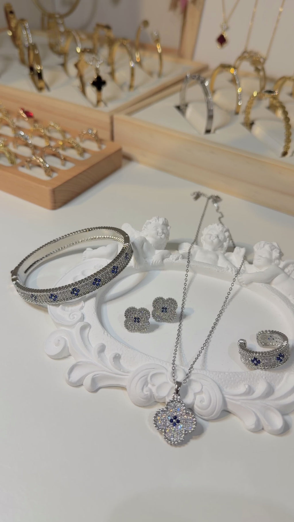 Golden Floral Blossom Jewellery Set