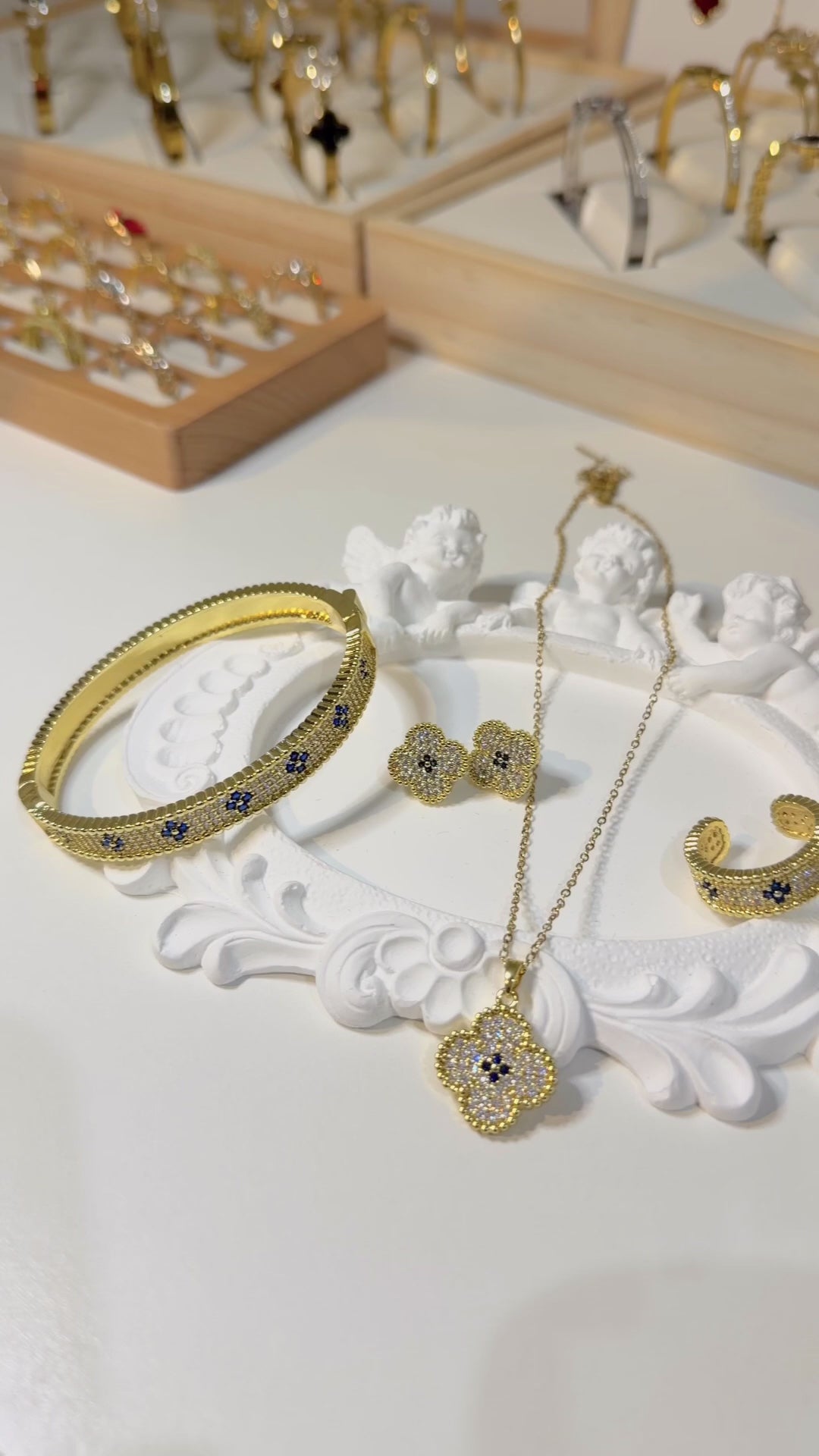 Golden Floral Blossom Jewellery Set