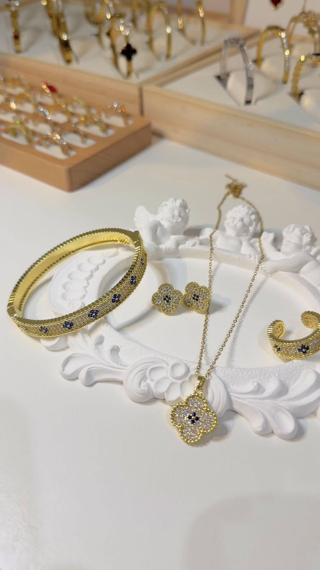 Golden Floral Blossom Jewellery Set